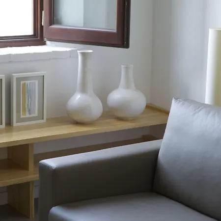 スマート スイート アルバイシン アパート *